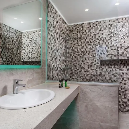 Lejlighedshotel Platoni Elite