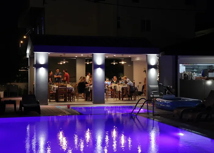 Platoni Elite Hotel apartamentowy