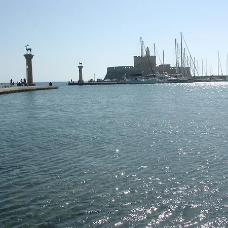Aparthotel Platoni Elite