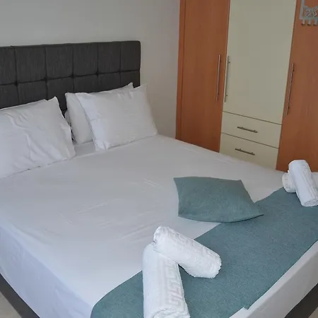 Hotel de apartamente Platoni Elite