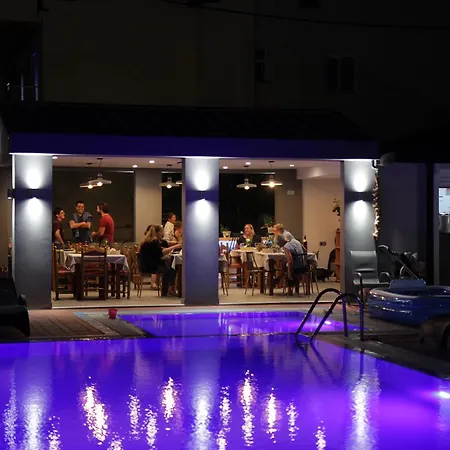 Platoni Elite Aparthotel