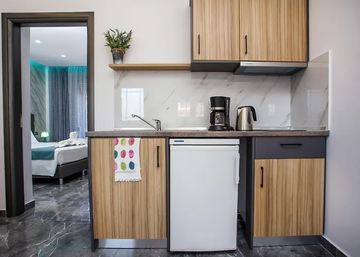 Platoni Elite 4* إياليسوس