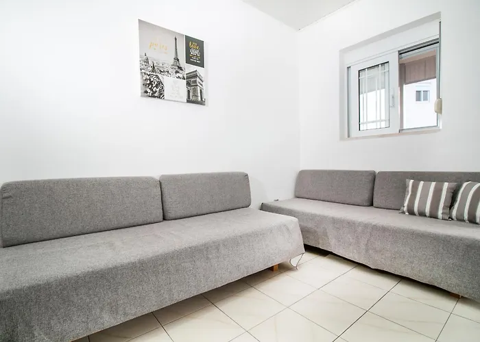 Platoni Elite إياليسوس